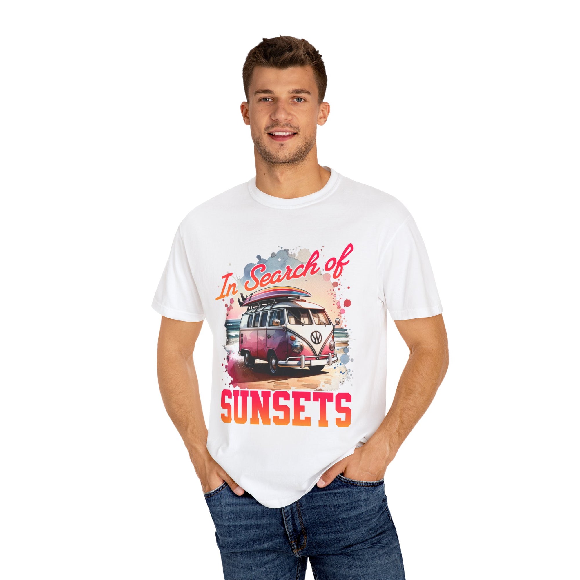 Retro Tropical Sunset Tshirt for Women - Sunset Beach Summer Vibe Shirt - In Search of Sunsets Tees - Summer Tshirt Gift for Her