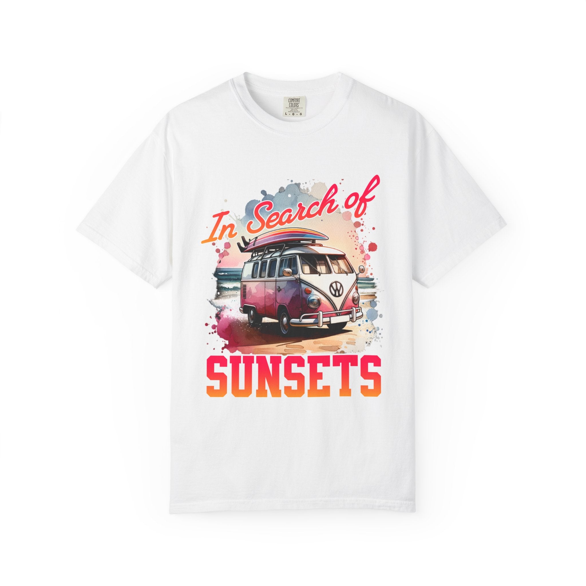 Retro Tropical Sunset Tshirt for Women - Sunset Beach Summer Vibe Shirt - In Search of Sunsets Tees - Summer Tshirt Gift for Her