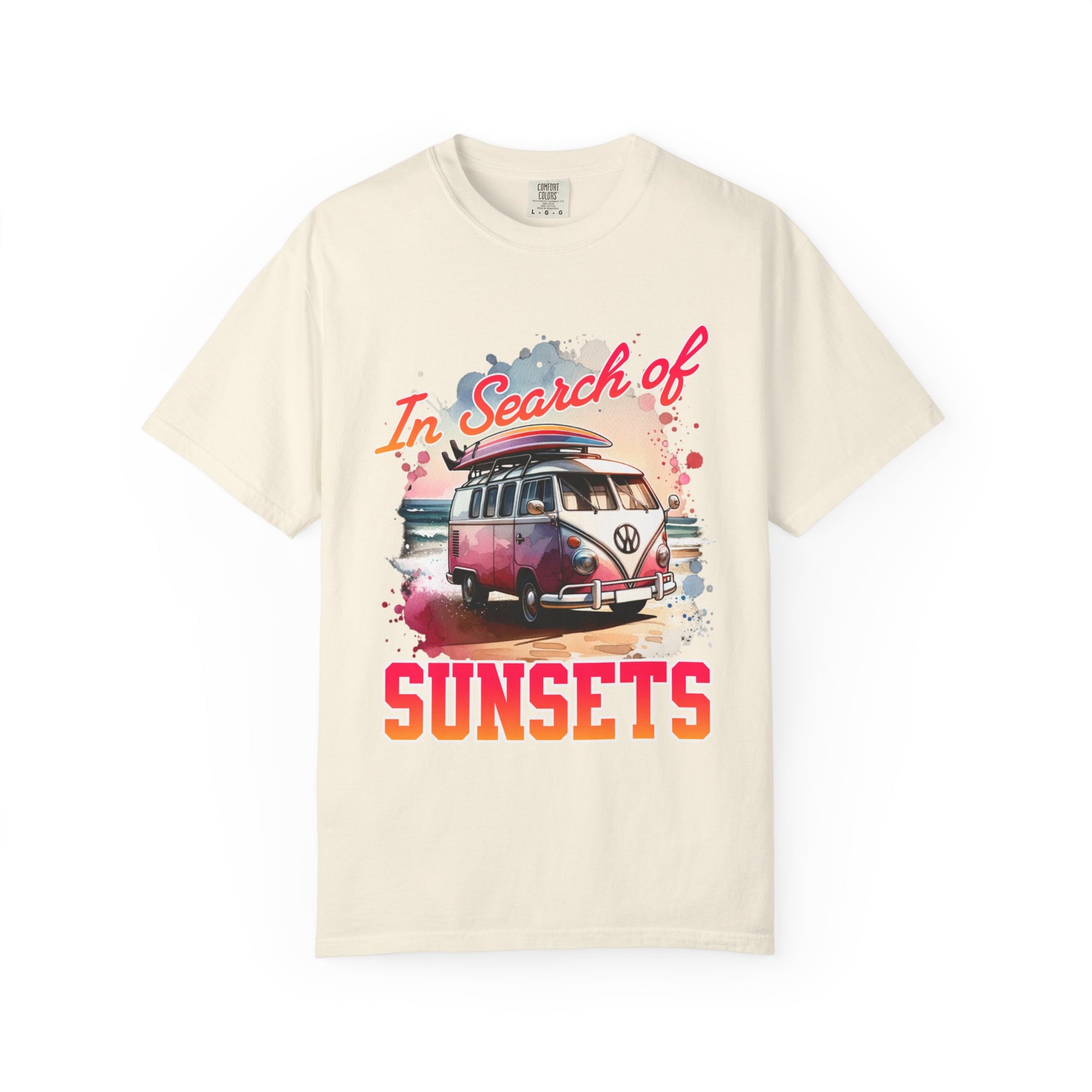 Retro Tropical Sunset Tshirt for Women - Sunset Beach Summer Vibe Shirt - In Search of Sunsets Tees - Summer Tshirt Gift for Her